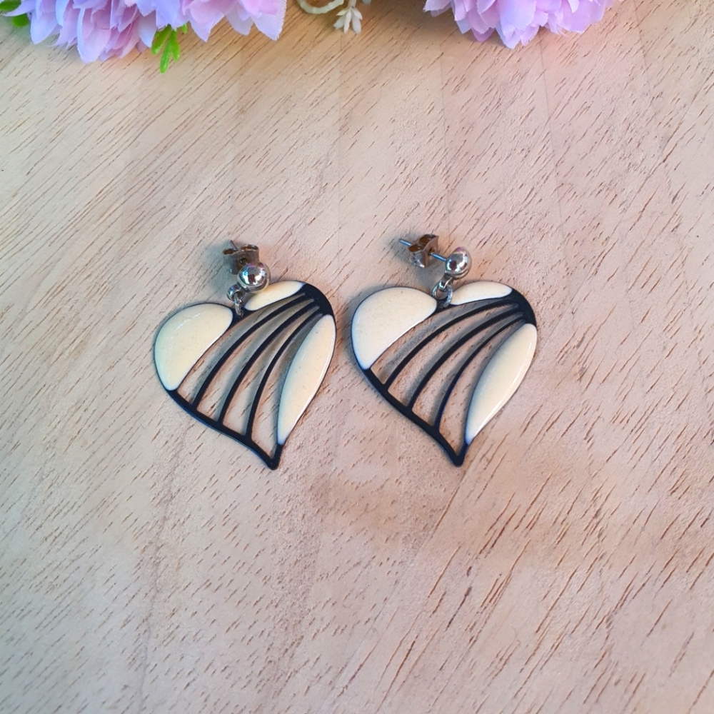 Heart Stud Earrings - Picture 1 of 5